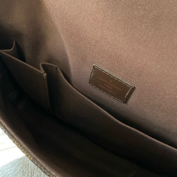 Louis Vuitton Messenger Bag - Picture 8 of 12